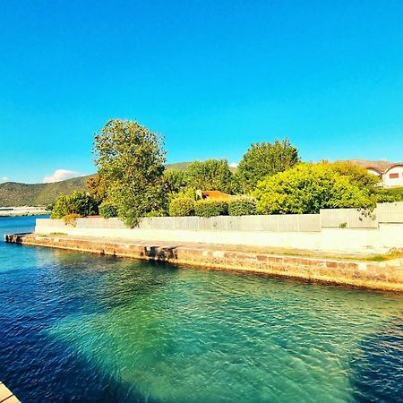 VILLA CECILIA sul LAGO fronte MARE Sperlonga Exterior foto