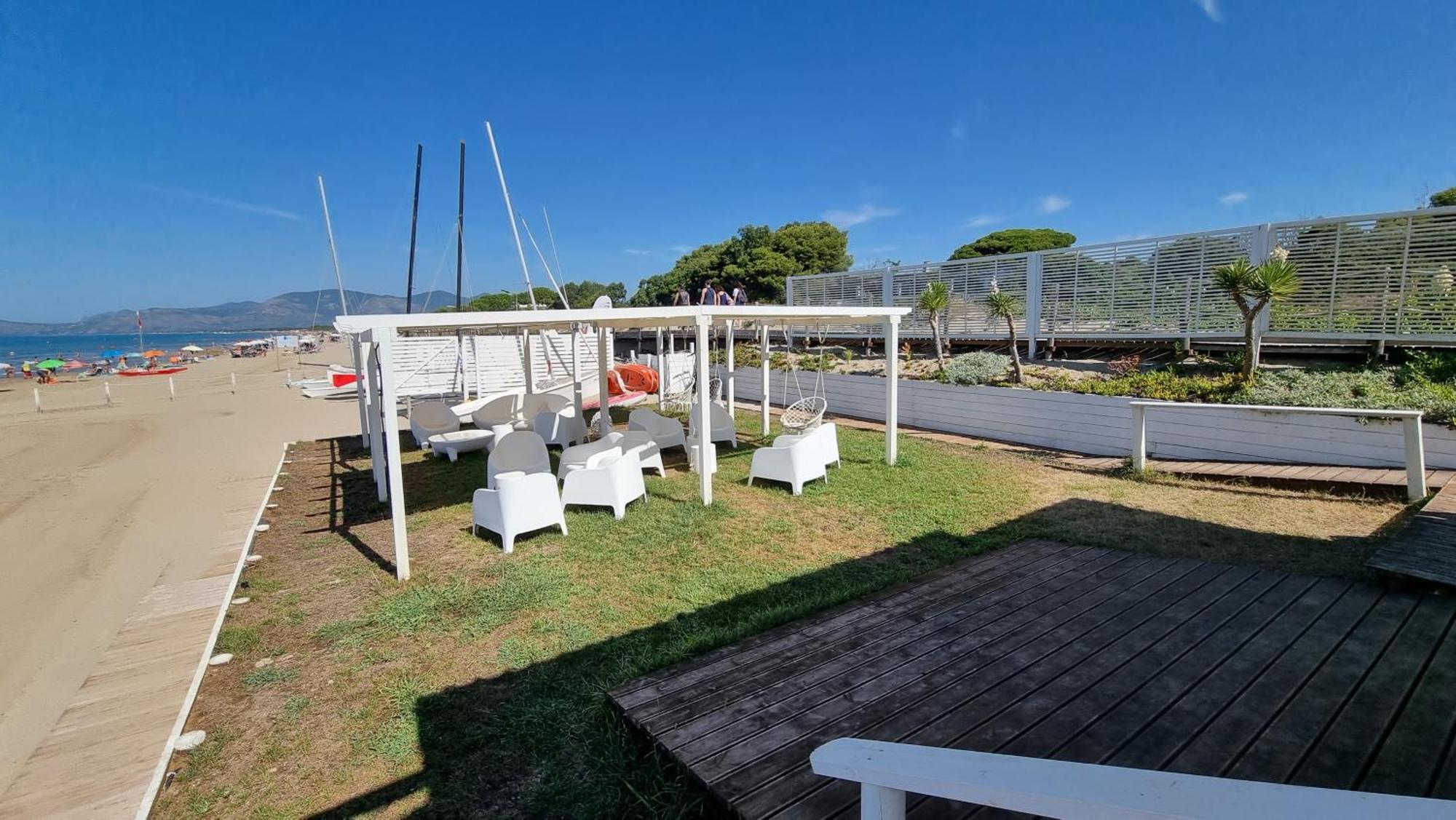 VILLA CECILIA sul LAGO fronte MARE Sperlonga Exterior foto