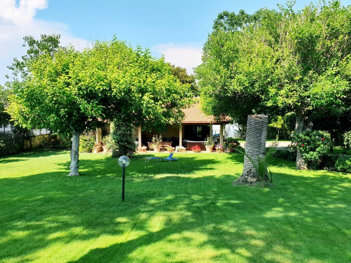 VILLA CECILIA sul LAGO fronte MARE Sperlonga Exterior foto